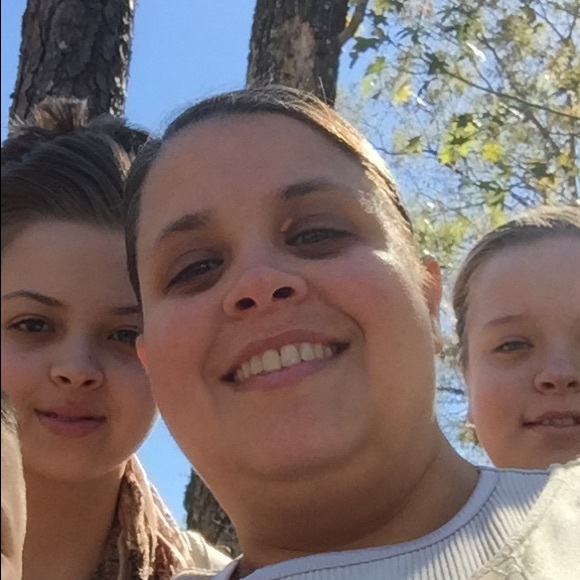 Meet your Posher, Sharon - Picture 1 of 1